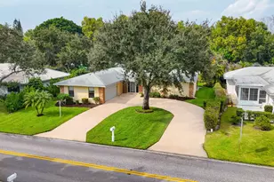 9881 SE Little Club Way N, Jupiter, FL 33469 - Photo 2