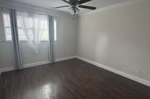 5248 NE 6th Ave, Oakland Park, FL 33334 - Photo 8