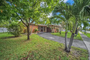 7399 NW 20th Ct, Sunrise, FL 33313 - Photo 2