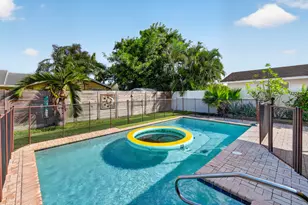 1122 SW 25th Ave, Deerfield Beach, FL 33442 - Photo 10