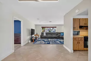1122 SW 25th Ave, Deerfield Beach, FL 33442 - Photo 20