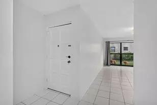301 N Pine Island Rd, Plantation, FL 33324 - Photo 8