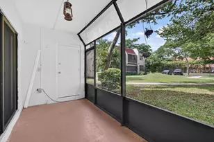 301 N Pine Island Rd, Plantation, FL 33324 - Photo 16