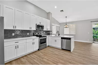 851 NW 42nd Place, Deerfield Beach, FL 33064 - Photo 14