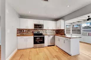 4938 NW 54th Ct, Tamarac, FL 33319 - Photo 4