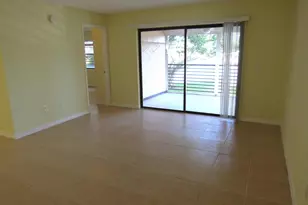 140 Lake Nancy Ln, West Palm Beach, FL 33411 - Photo 14