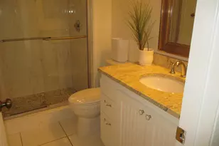 194 Lake Susan Ln, West Palm Beach, FL 33411 - Photo 18