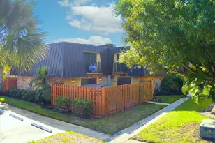 5714 SE Windsong Ln, Stuart, FL 34997 - Photo 2
