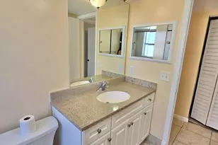 104 SE 10th St, Deerfield Beach, FL 33441 - Photo 6