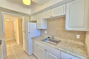 104 SE 10th St, Deerfield Beach, FL 33441 - Photo 4