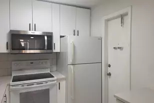 618 NW 13th St, Boca Raton, FL 33486 - Photo 2