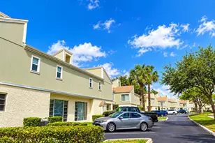8125 Lagos De Campo Blvd, Tamarac, FL 33321 - Photo 38