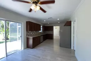 11118 Delta Cir, Boca Raton, FL 33428 - Photo 8