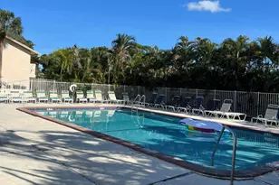 700 Nottingham Cir, Greenacres, FL 33463 - Photo 16