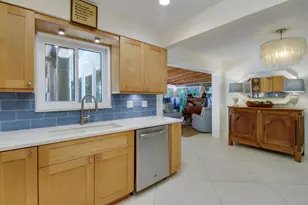 528 Driftwood Rd, North Palm Beach, FL 33408 - Photo 8