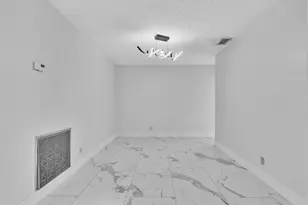 8866 NW 2nd Pl, Coral Springs, FL 33071 - Photo 32