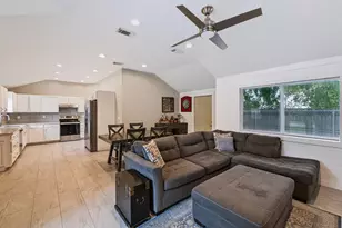 3109 SE Amherst St, Stuart, FL 34997 - Photo 4