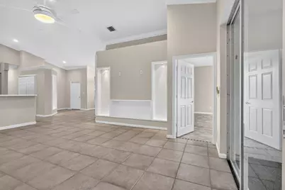 2521 S Coral Trace Circle, Delray Beach, FL 33445 - Photo 14