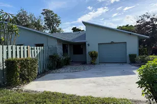 866 NW 25th Ave, Delray Beach, FL 33445 - Photo 2