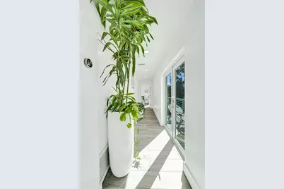 2502 NE 6th Avenue, Wilton Manors, FL 33305 - Photo 28