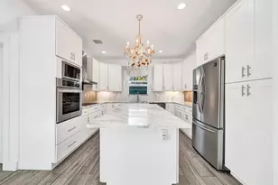 2502 NE 6th Ave, Wilton Manors, FL 33305 - Photo 16