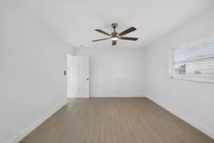 7422 NW 70th Ave, Tamarac, FL 33321 - Photo 12