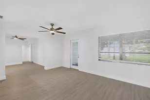 7422 NW 70th Ave, Tamarac, FL 33321 - Photo 8