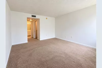 711 N Pine Island Road #204, Plantation, FL 33324 - Photo 8