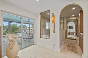 160 SE 9th St, Pompano Beach, FL 33060 - Photo 16