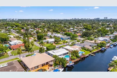 160 SE 9th Street, Pompano Beach, FL 33060 - Photo 34