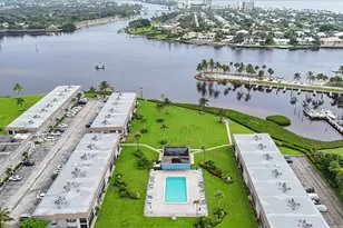755 Saturn St, Jupiter, FL 33477 - Photo 24