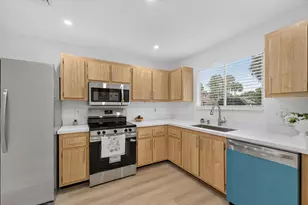 1317 Sussex Dr, North Lauderdale, FL 33068 - Photo 8