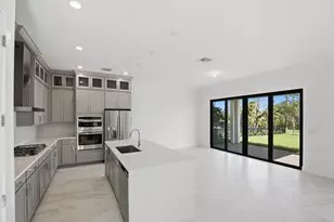 1016 Raleigh Way, Wellington, FL 33414 - Photo 10