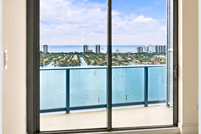 220 Lake Shore Drive #2306, West Palm Beach, FL 33403 - Photo 4