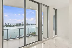 220 Lake Shore Dr, West Palm Beach, FL 33403 - Photo 2