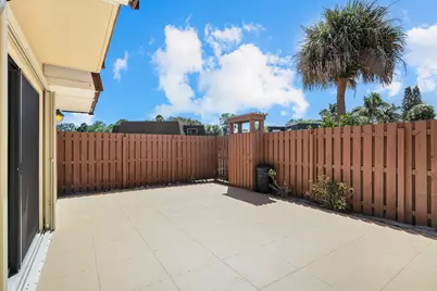 6051 SE Riverboat Drive #821, Stuart, FL 34997 - Photo 4