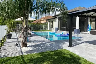 1714 Farmington Cir, Wellington, FL 33414 - Photo 4