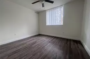19455 NE 10th Ave, North Miami Beach, FL 33179 - Photo 4