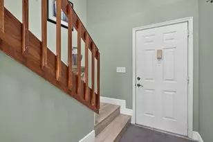 1991 Discovery Cir E, Deerfield Beach, FL 33442 - Photo 10