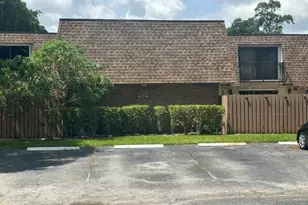 5584 NW 59th Pl, Tamarac, FL 33319 - Photo 32