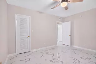 941 Crystal Lake Dr, Deerfield Beach, FL 33064 - Photo 18
