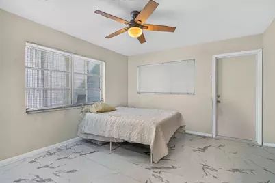 941 Crystal Lake Drive, Deerfield Beach, FL 33064 - Photo 14
