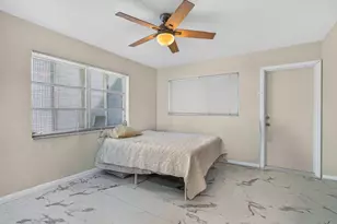 941 Crystal Lake Dr, Deerfield Beach, FL 33064 - Photo 14