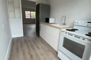 3591 SW 10th St, Miami, FL 33135 - Photo 16