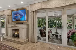 3745 Oaks Clubhouse Dr, Pompano Beach, FL 33069 - Photo 10