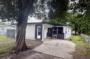 6602 Miramar Ave, Fort Pierce, FL 34951 - Photo 2