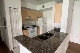 2492 Centergate Dr, Miramar, FL 33025 - Photo 6
