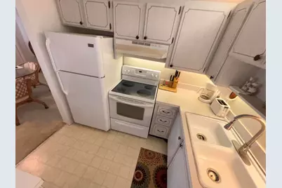 12 Lake Vista Trail #202, Port Saint Lucie, FL 34952 - Photo 8