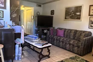 2878 Donnelly Dr, Lake Worth, FL 33462 - Photo 2