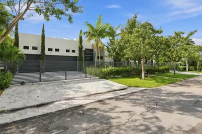 114 NE 16th Place, Fort Lauderdale, FL 33305 - Photo 38